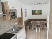 Küche und Sitzecke Appartement B