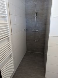 Dusche Badezimmer West App.B